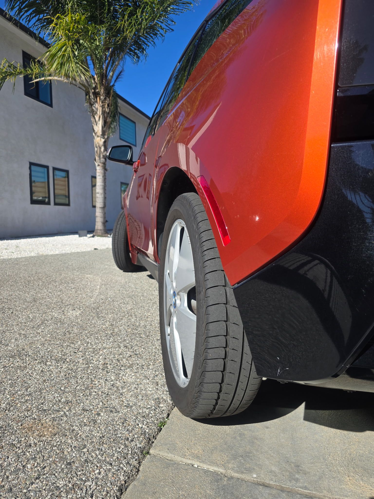 2014 BMW i3 Range Extender — photo 4 of 19