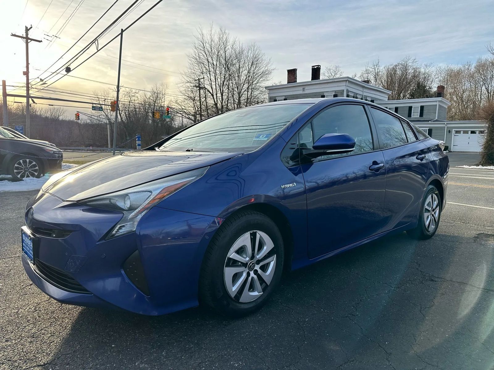 2018 Toyota Prius Two — photo 2 of 35
