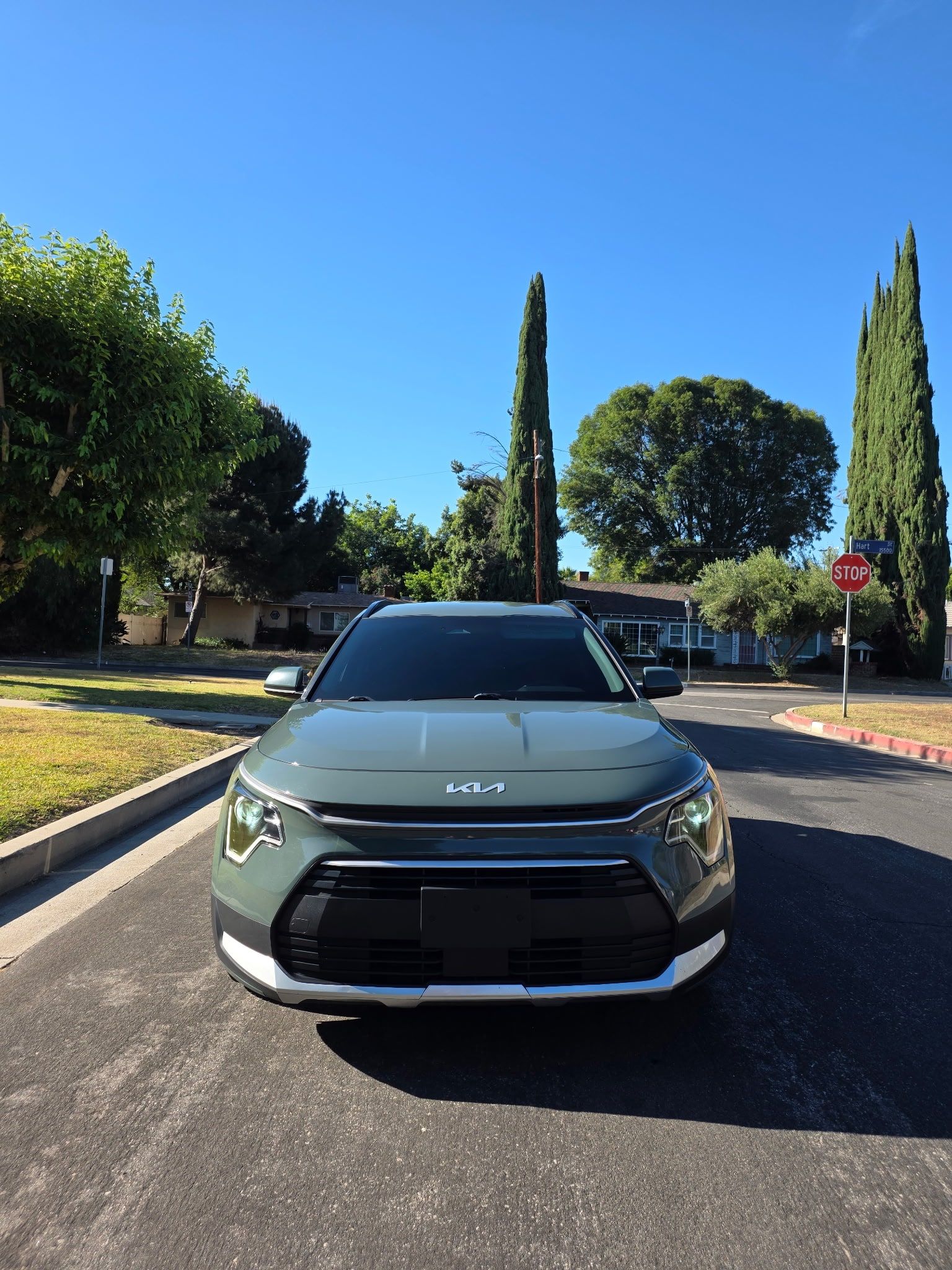 2024 Kia Niro EX — photo 2 of 18