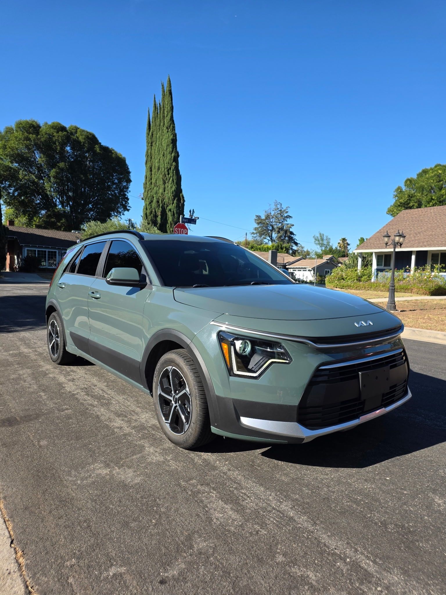 2024 Kia Niro EX — photo 3 of 18